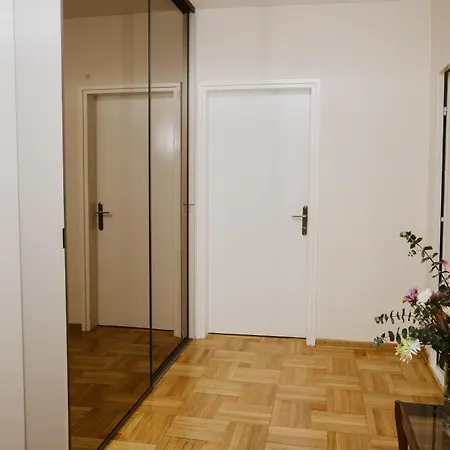 Bright, Newly Renovated Near Danube River Belgrade